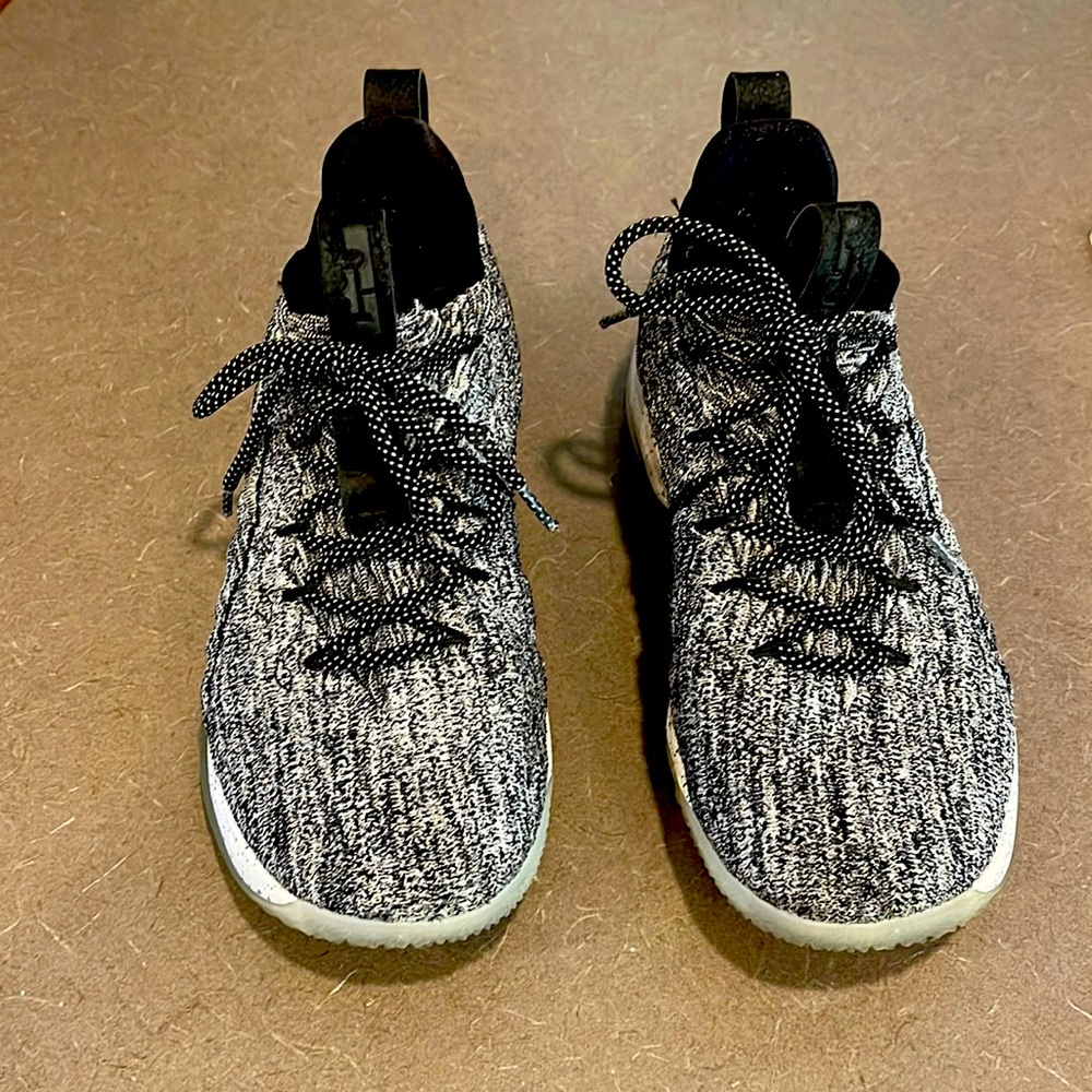 Nike Lebron 15 Low Ashes